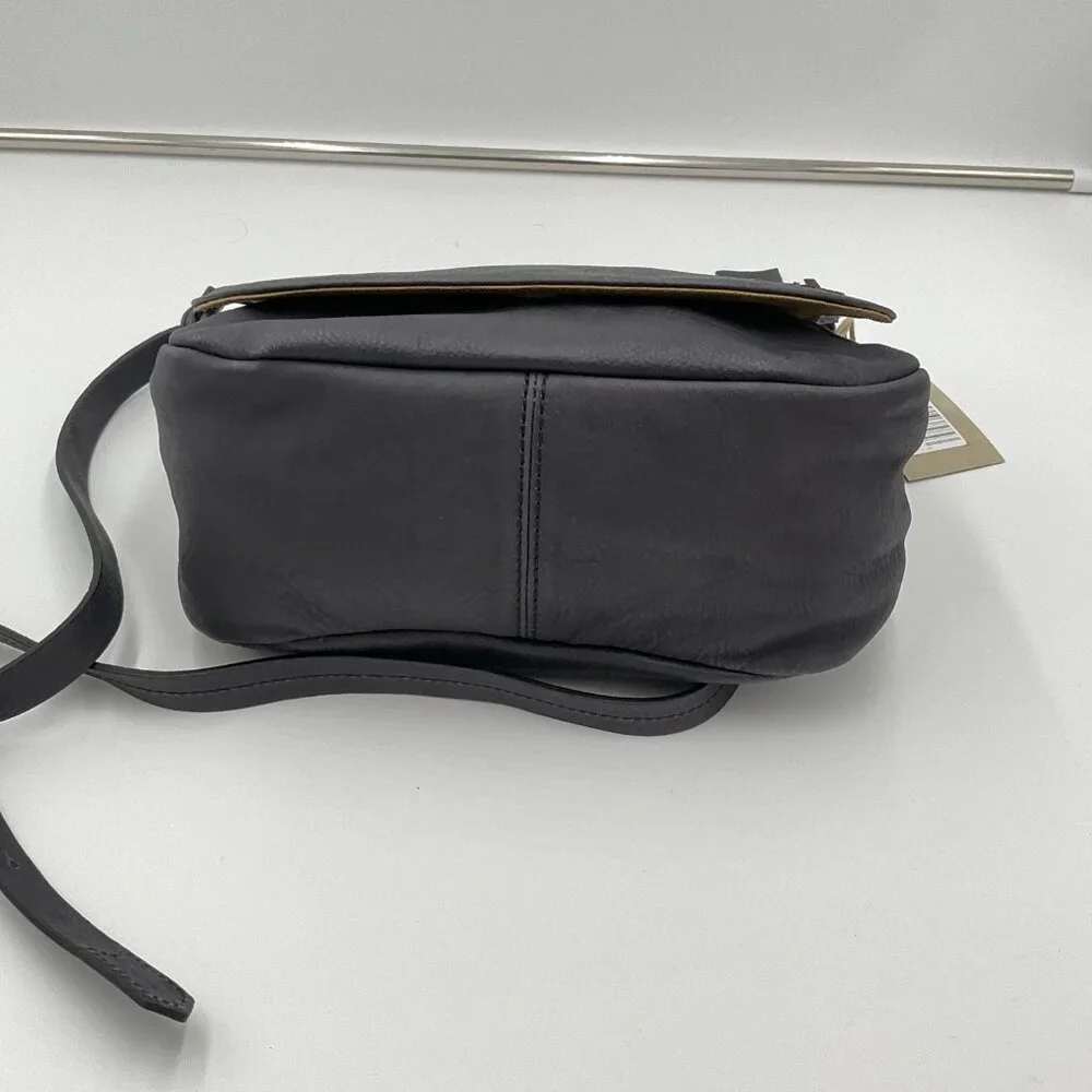 New Timberland Leather Messenger Saddle Bag Black Crossbody Adjustable Strap NWT